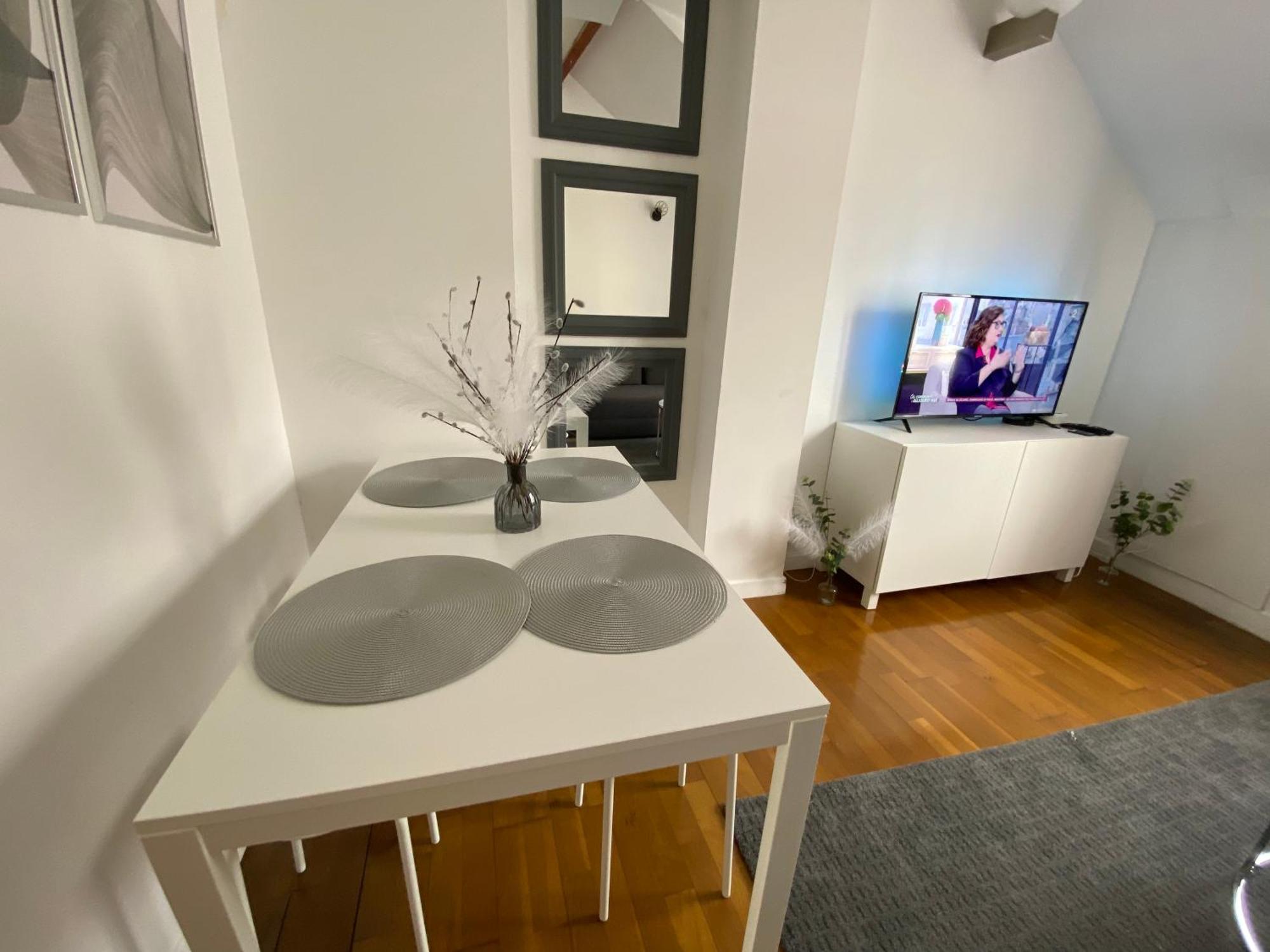 Apartmán Duplex Minimaliste - 30 Min De Paris Saint-Ouen-l'Aumone Exteriér fotografie