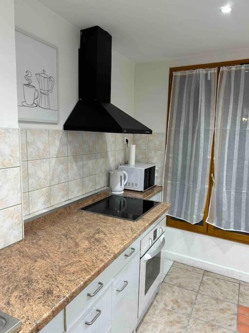 Apartmán Duplex Minimaliste - 30 Min De Paris Saint-Ouen-l'Aumone Exteriér fotografie