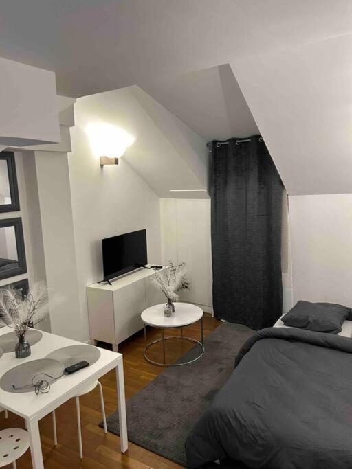 Apartmán Duplex Minimaliste - 30 Min De Paris Saint-Ouen-l'Aumone Exteriér fotografie